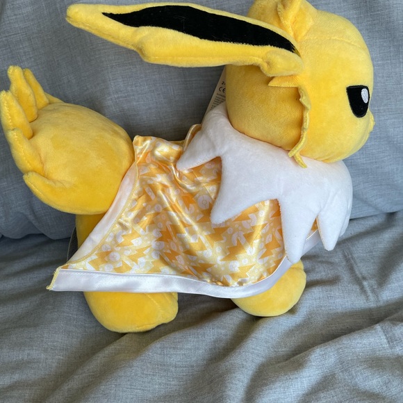 CROSS-POST NWT Pokemon Jolteon Build a Bear Sound - Picture 4 of 5